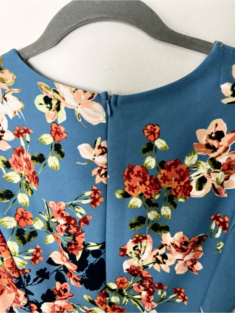 Sleeveless Blue Floral Sheath Dress Wedding Guest Size 6 Cottagecore Enfocus